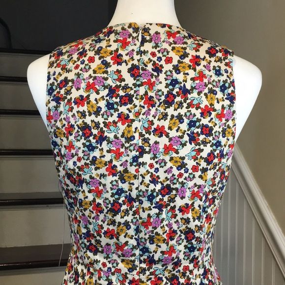 MAGGY LONDON Calf Length Sleeveless Floral Dress w Back Vent Sz 4 - Picture 9 of 15